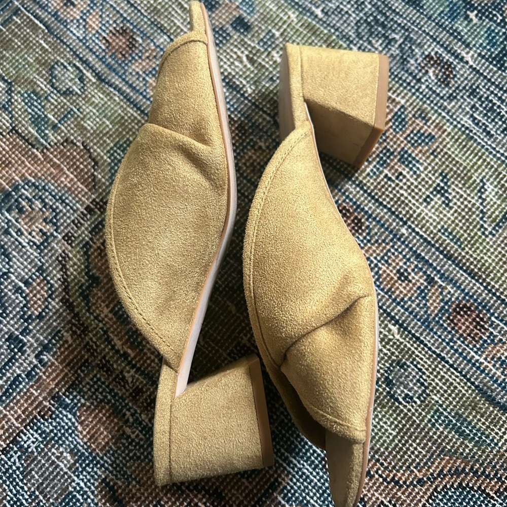 CAbi Chartreuse Women's Mules - Picture 4 of 7
